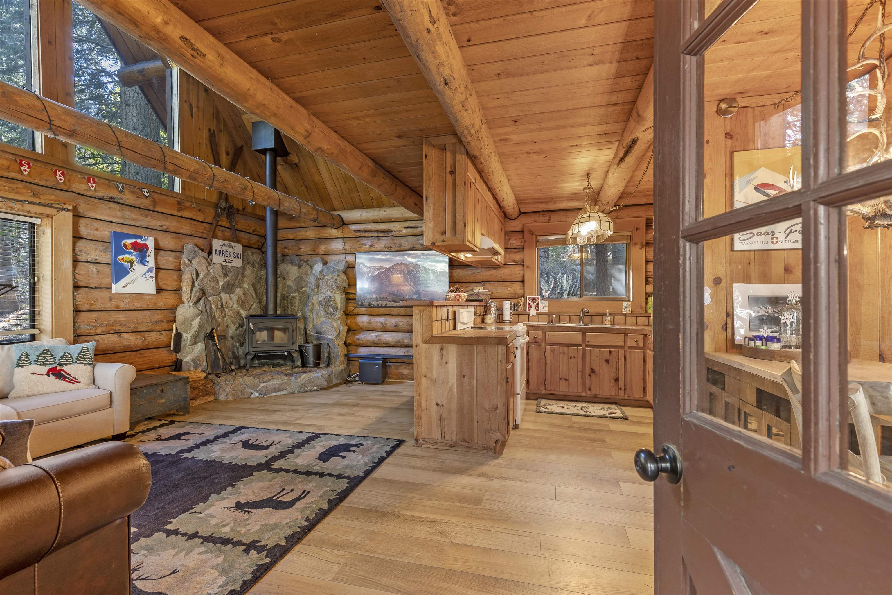 700 Minaret Road June Lake, CA 93529 - Photo 13 of 32 Gallery Image 13