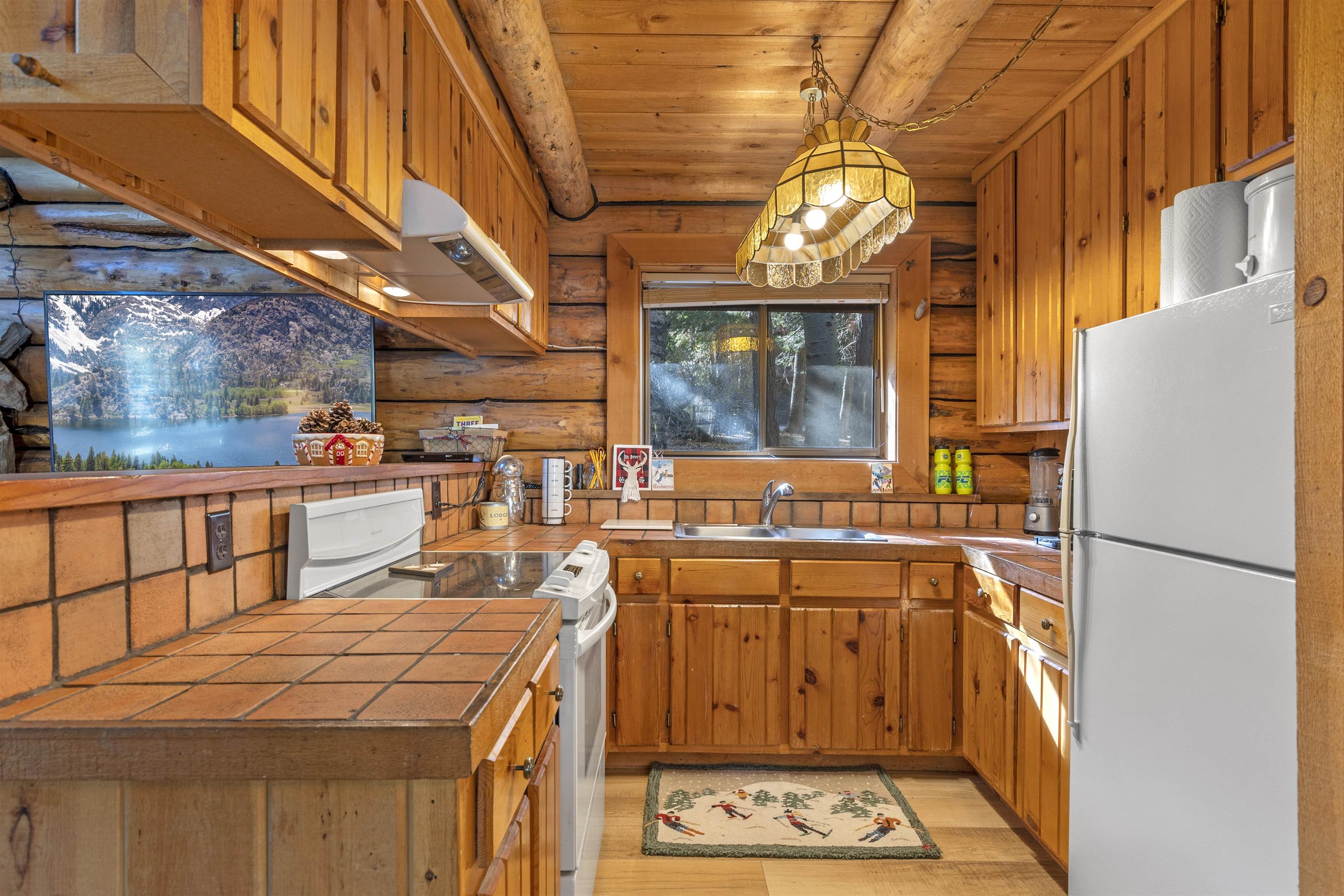 700 Minaret Road June Lake, CA 93529 - Photo 19 of 32 Gallery Image 19