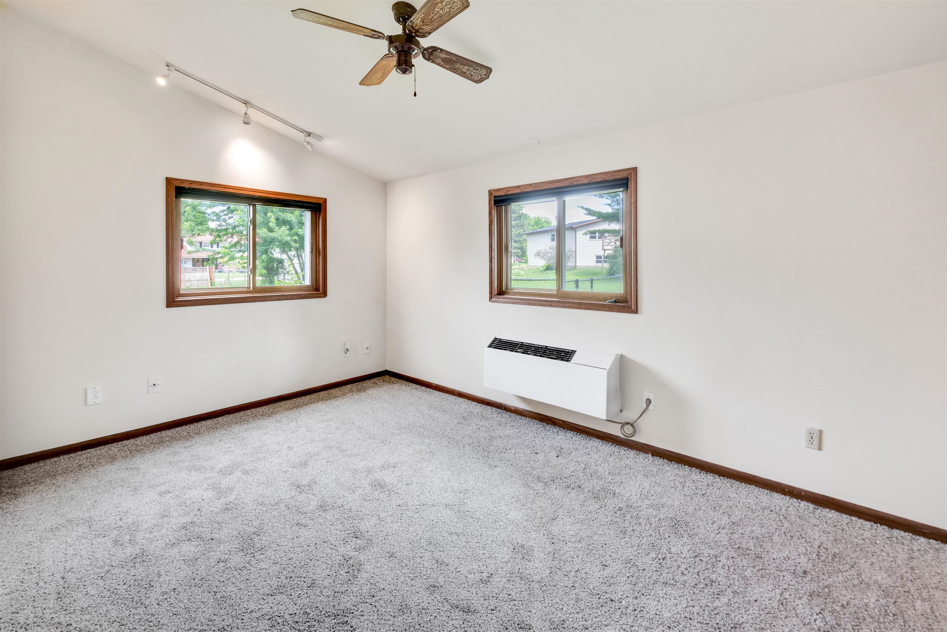 1289 Crossing Ridge Trail Sun Prairie, WI 53590 - Photo 22 of 51