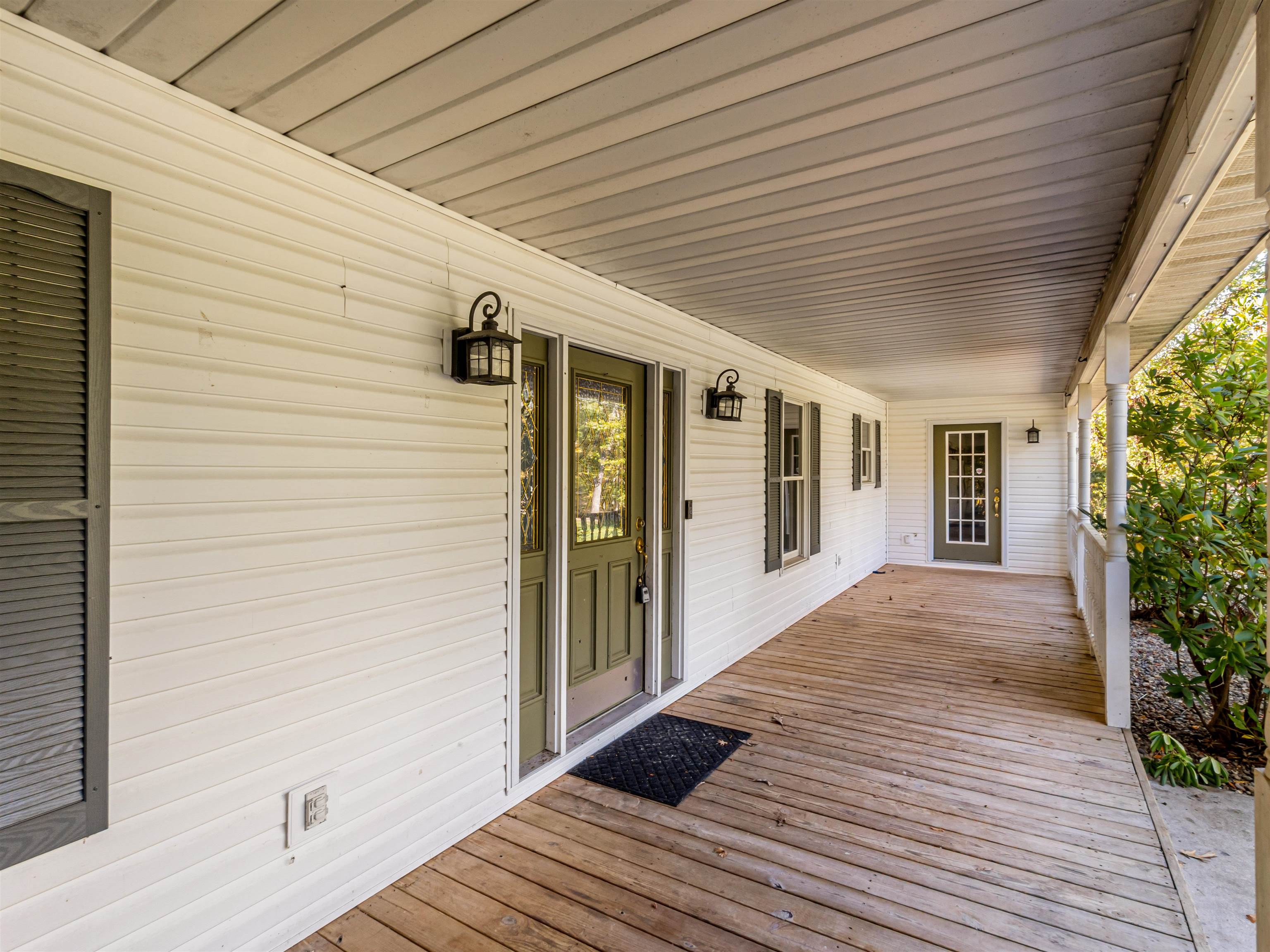 704 Jericho Road Ona, WV 25545 - Photo 4 of 30 Gallery Image 4