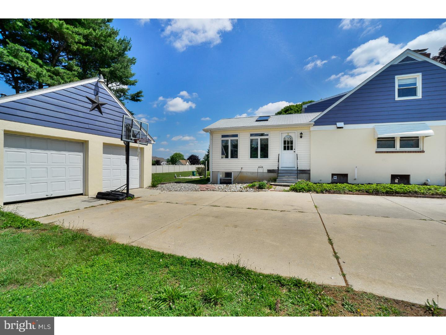837 Union Road Mickleton, NJ 08056 - Photo 2 of 25 Driveway