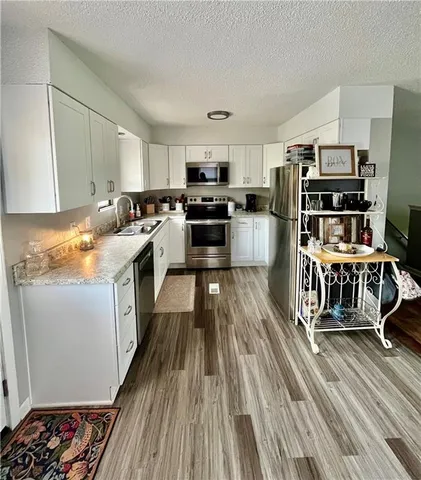 $199,999 | 104-106 Sherman Street, Wathena, KS 66090