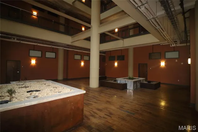 $135,000 | 1520 Washington Avenue, Unit 202, St. Louis, MO 63103