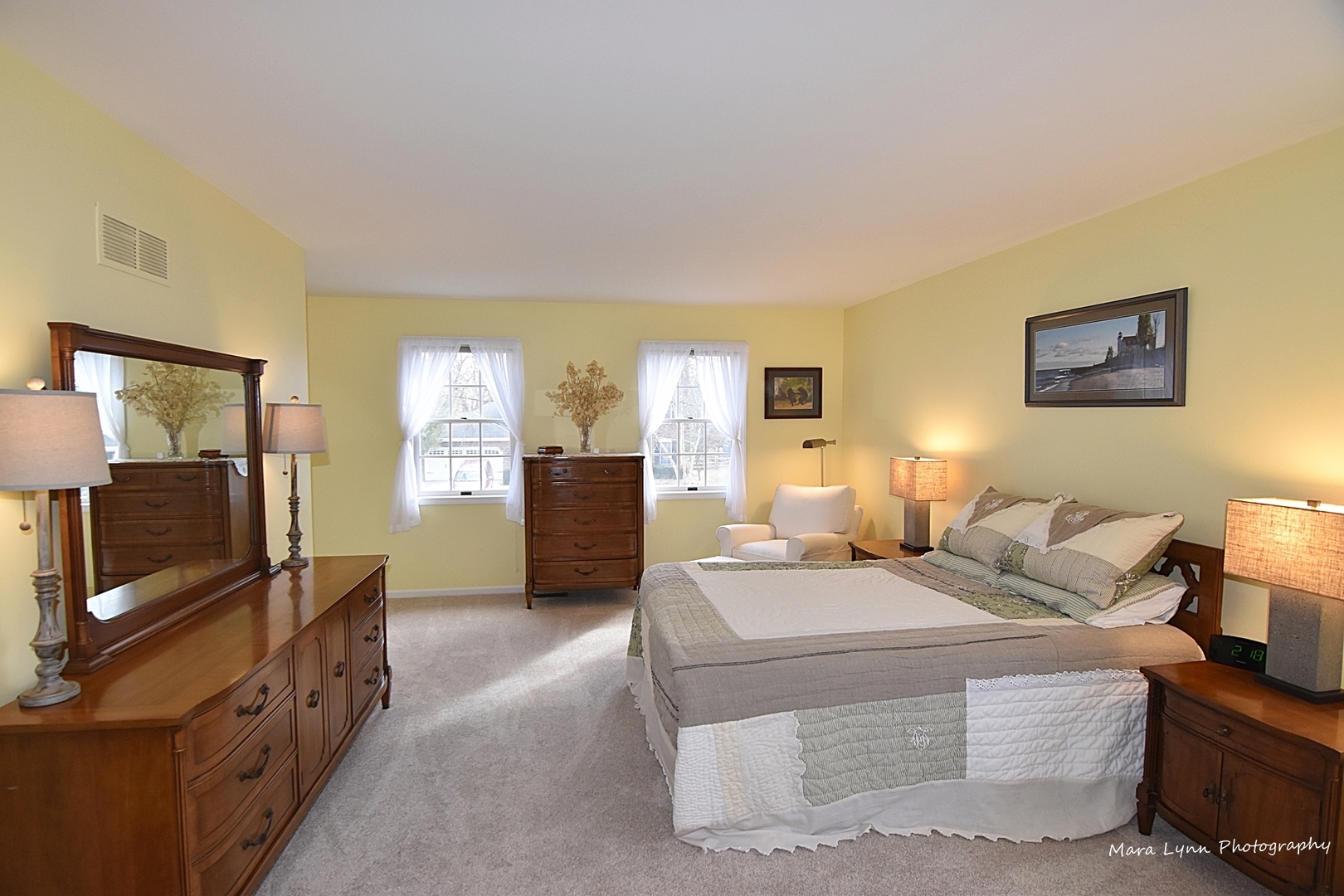 1805 Forest Ridge Road St. Charles, IL 60174 - Photo 14 of 25 a bedroom with a bed and furniture