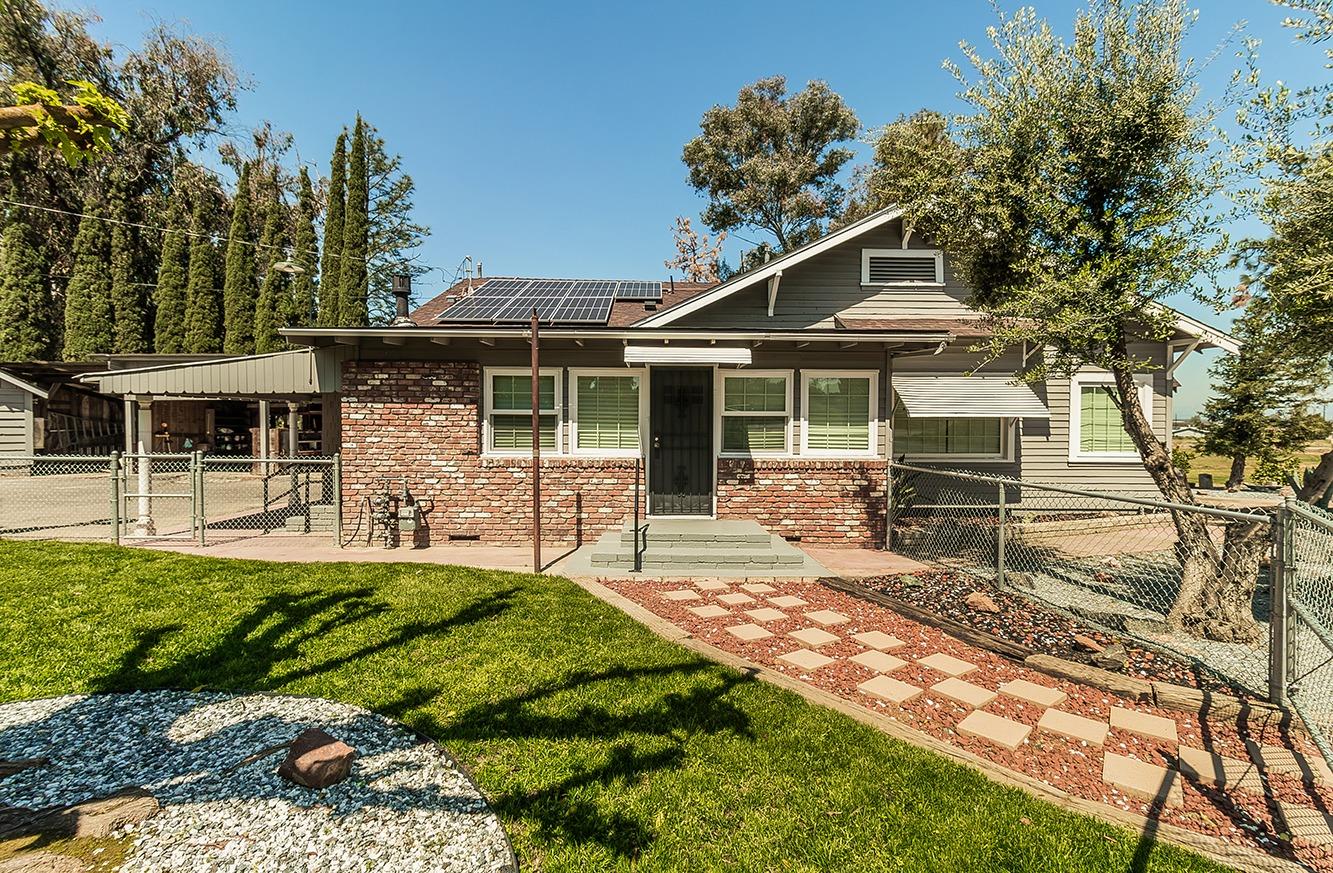 5221 South Reed Avenue Reedley, CA 93654 - Photo 2 of 43
