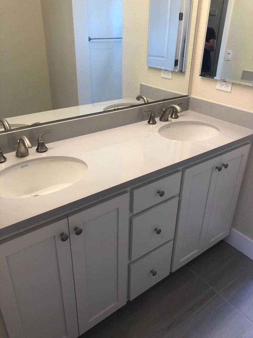 327 Cherokee Loop Mountain View, CA 94043 - Photo 11 of 18 Gallery Image 11