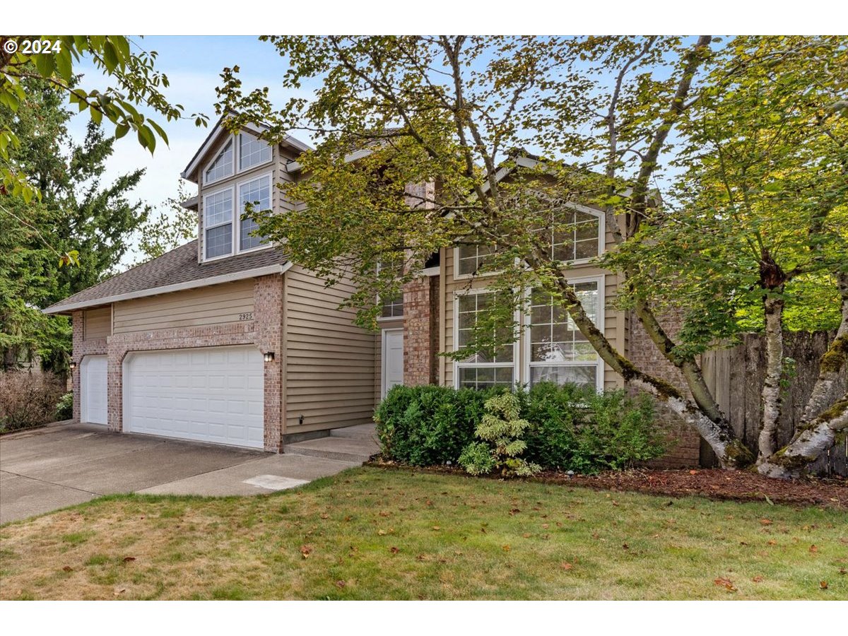 2925 Hunter Way West Linn, OR 97068 - Photo 2 of 46