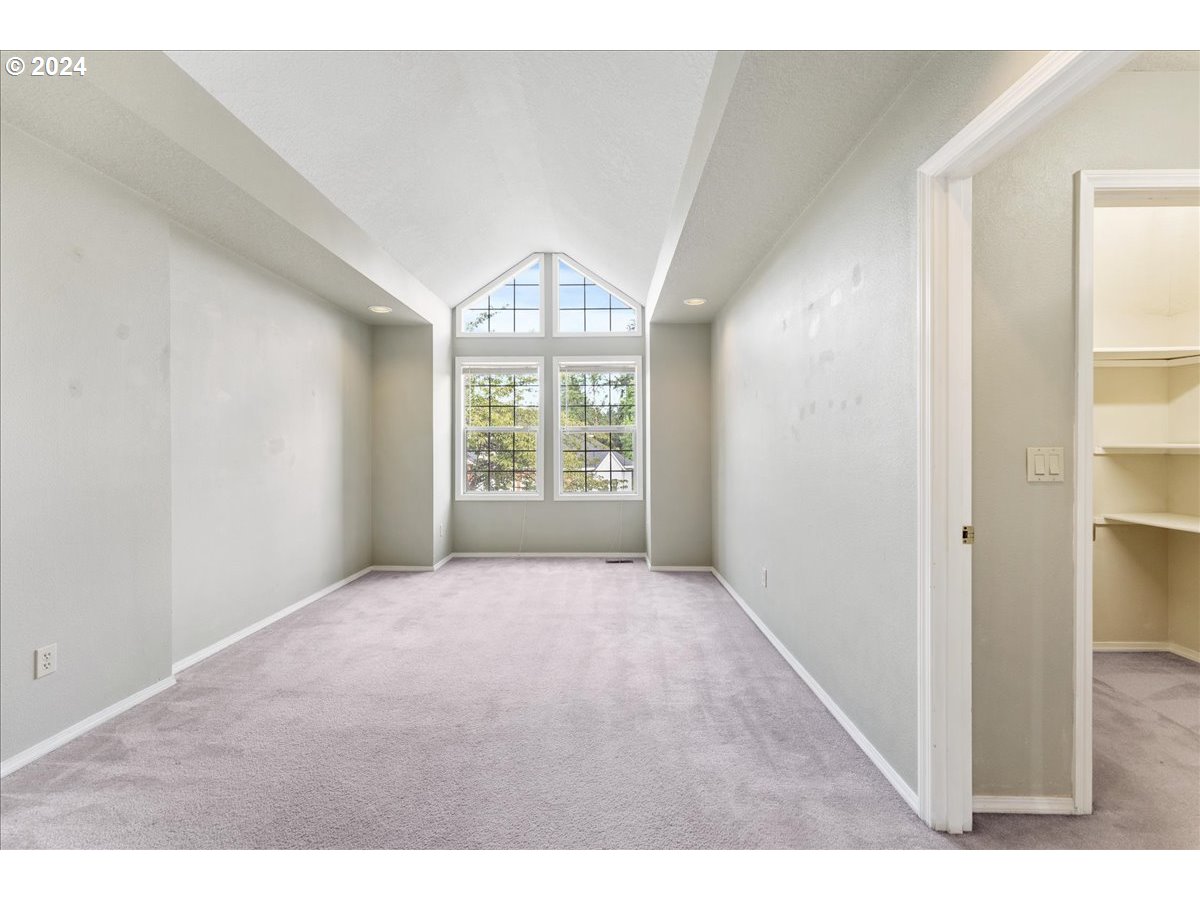 2925 Hunter Way West Linn, OR 97068 - Photo 31 of 46 Bedroom