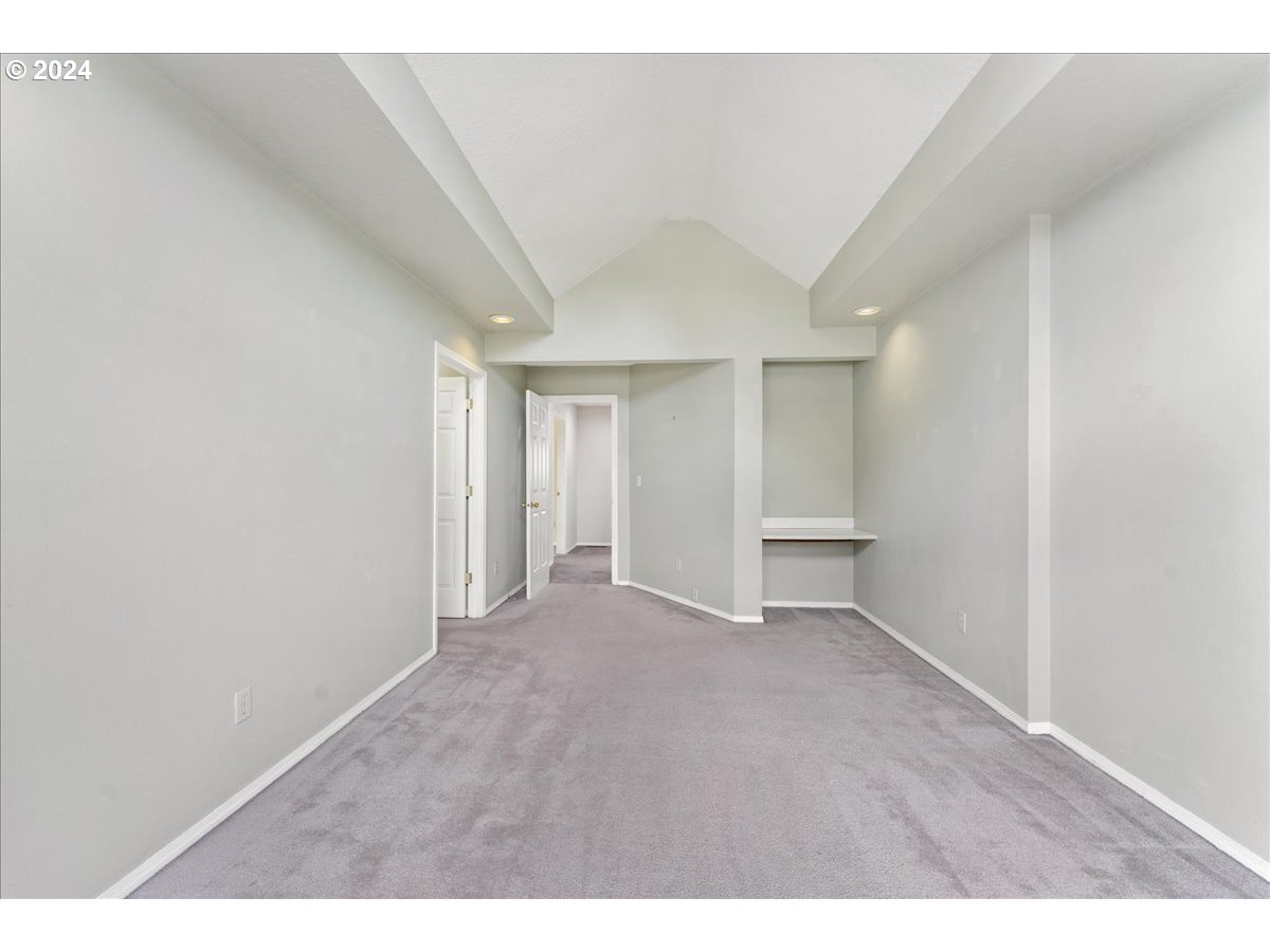 2925 Hunter Way West Linn, OR 97068 - Photo 32 of 46