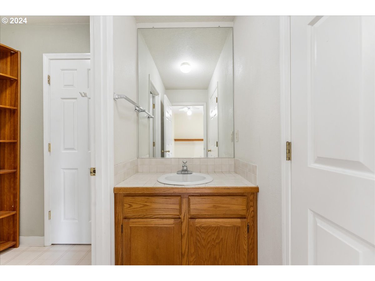 2925 Hunter Way West Linn, OR 97068 - Photo 36 of 46