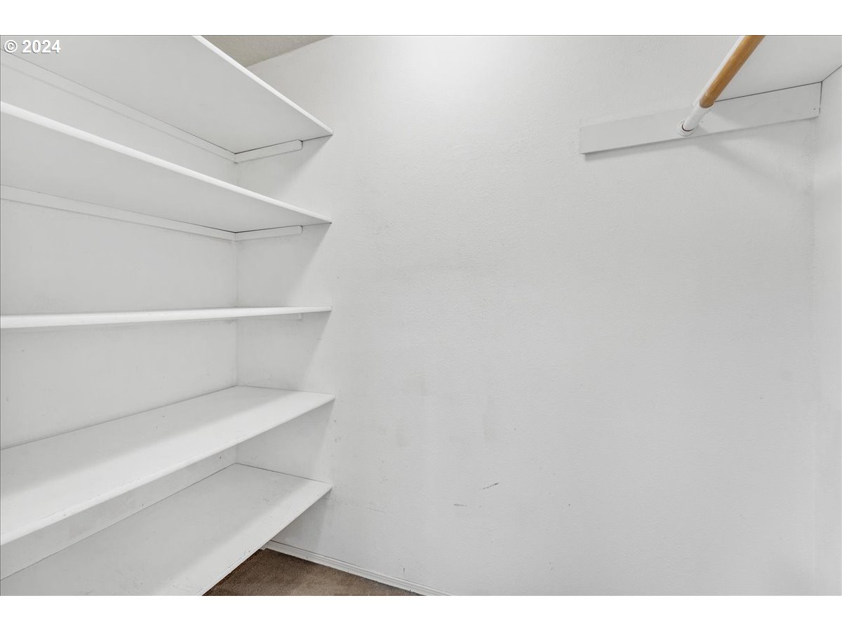 2925 Hunter Way West Linn, OR 97068 - Photo 37 of 46