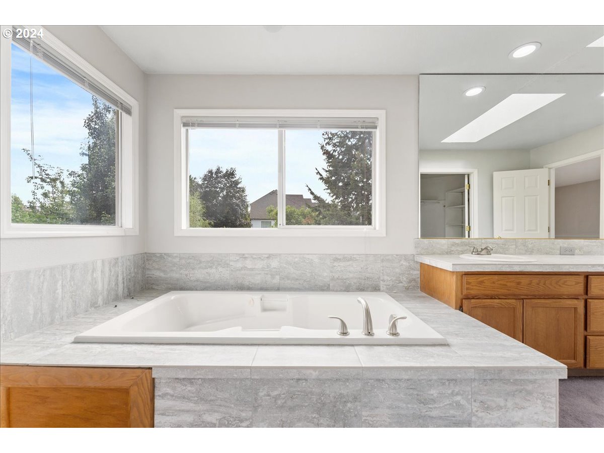 2925 Hunter Way West Linn, OR 97068 - Photo 45 of 46