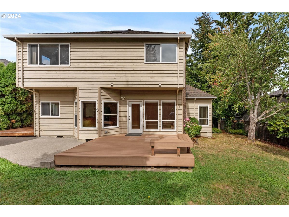2925 Hunter Way West Linn, OR 97068 - Photo 6 of 46 Deck