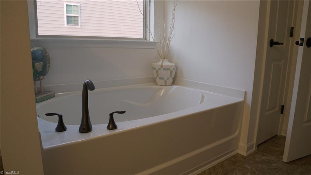 4626 White Beard Road High Point, NC 27265 - Photo 12 of 23 Garden Tub and Separate Shower in Master Bath