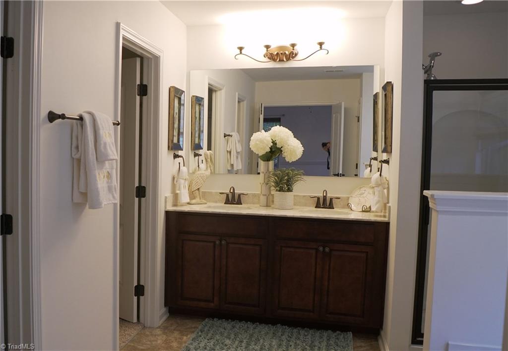4626 White Beard Road High Point, NC 27265 - Photo 10 of 23 Master Bath with Double Vanities and Quartz tops