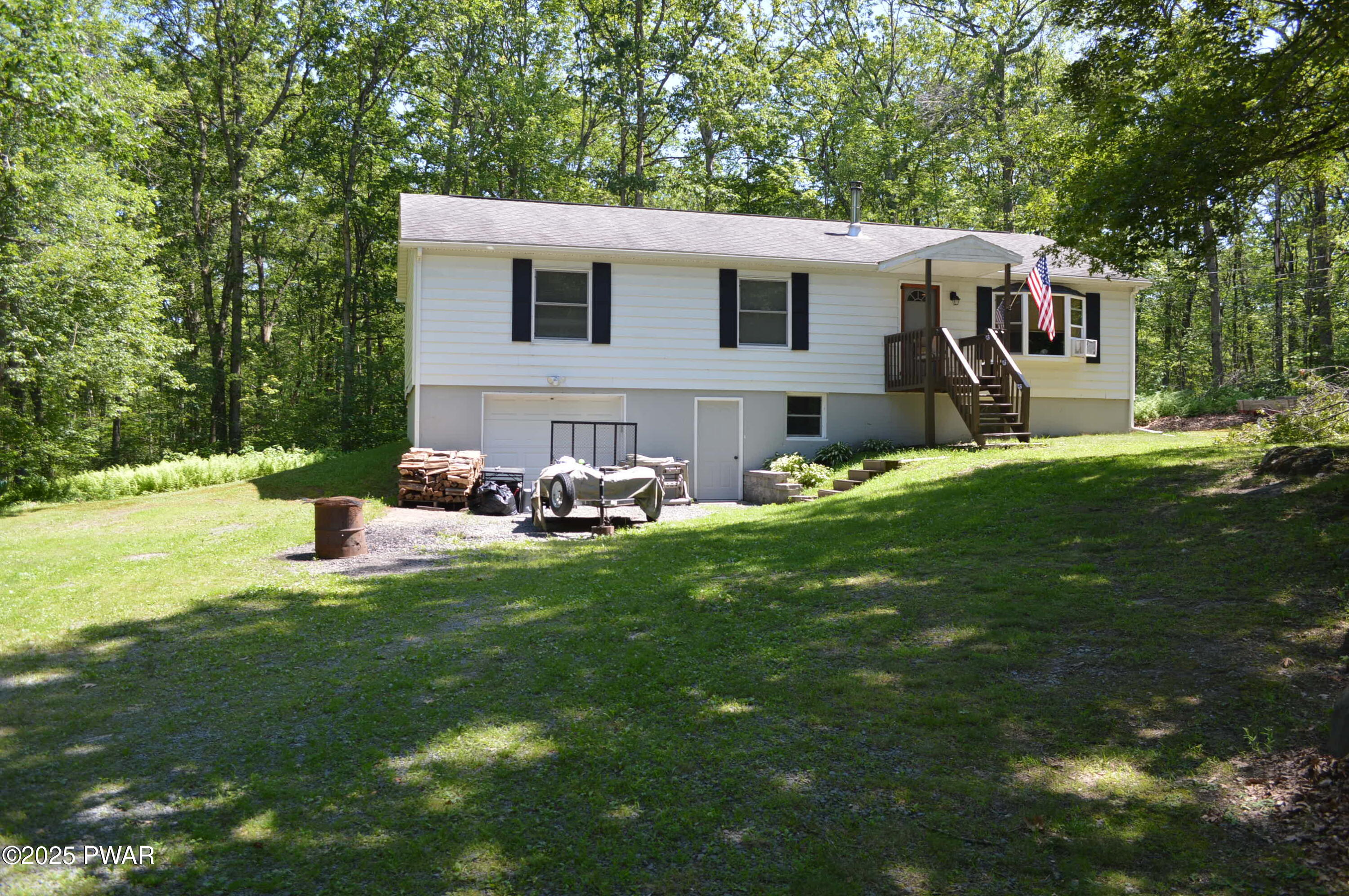 292 Well Road Greeley, PA 18425 - Photo 23 of 24 DSC_0462