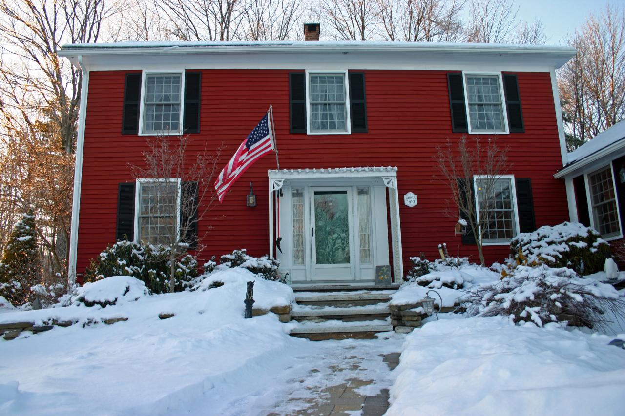 124 County Road Huntington, MA 01050 - Photo 3 of 17 a front view of a house