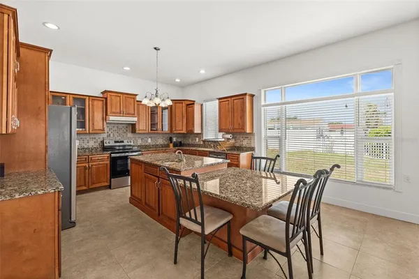 $5,900 | 710 116th Avenue, Treasure Island, FL 33706