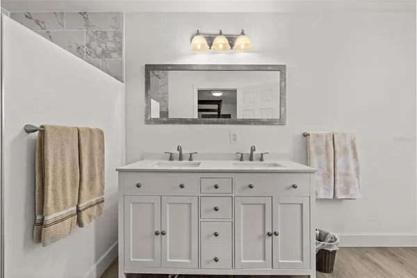 $5,900 | 710 116th Avenue, Treasure Island, FL 33706