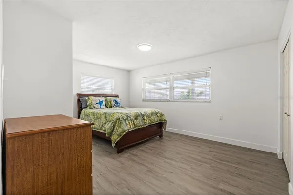 $5,900 | 710 116th Avenue, Treasure Island, FL 33706