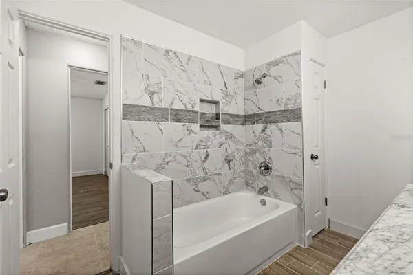 $5,900 | 710 116th Avenue, Treasure Island, FL 33706