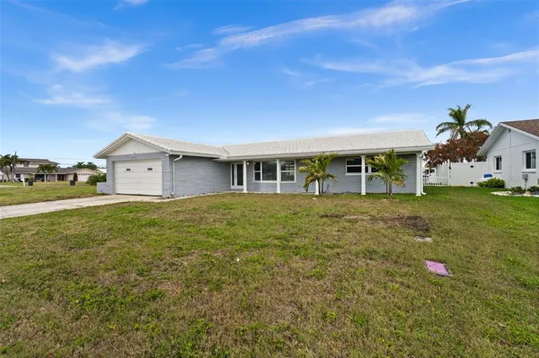 $5,900 | 710 116th Avenue, Treasure Island, FL 33706