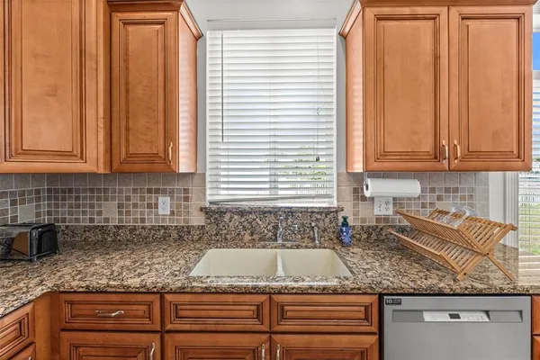 $5,900 | 710 116th Avenue, Treasure Island, FL 33706
