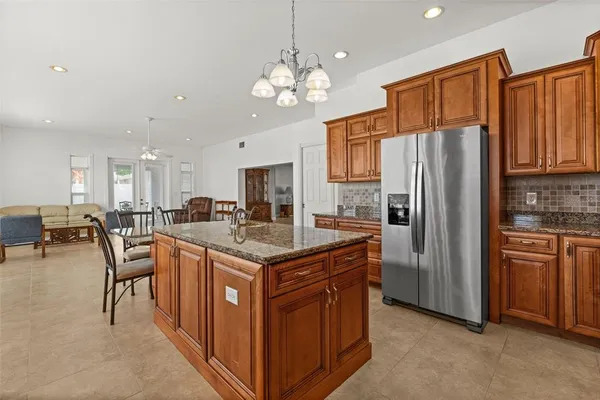 $5,900 | 710 116th Avenue, Treasure Island, FL 33706