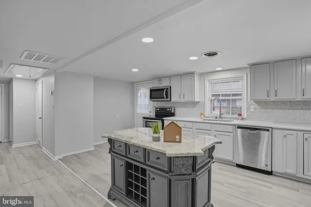 $294,900 | 37 Rehak Drive, Hartly, DE 19953