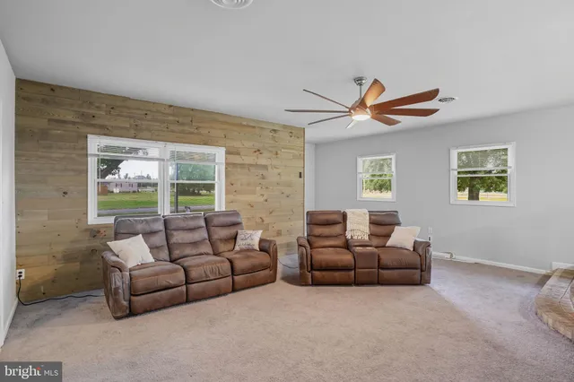 $294,900 | 37 Rehak Drive, Hartly, DE 19953