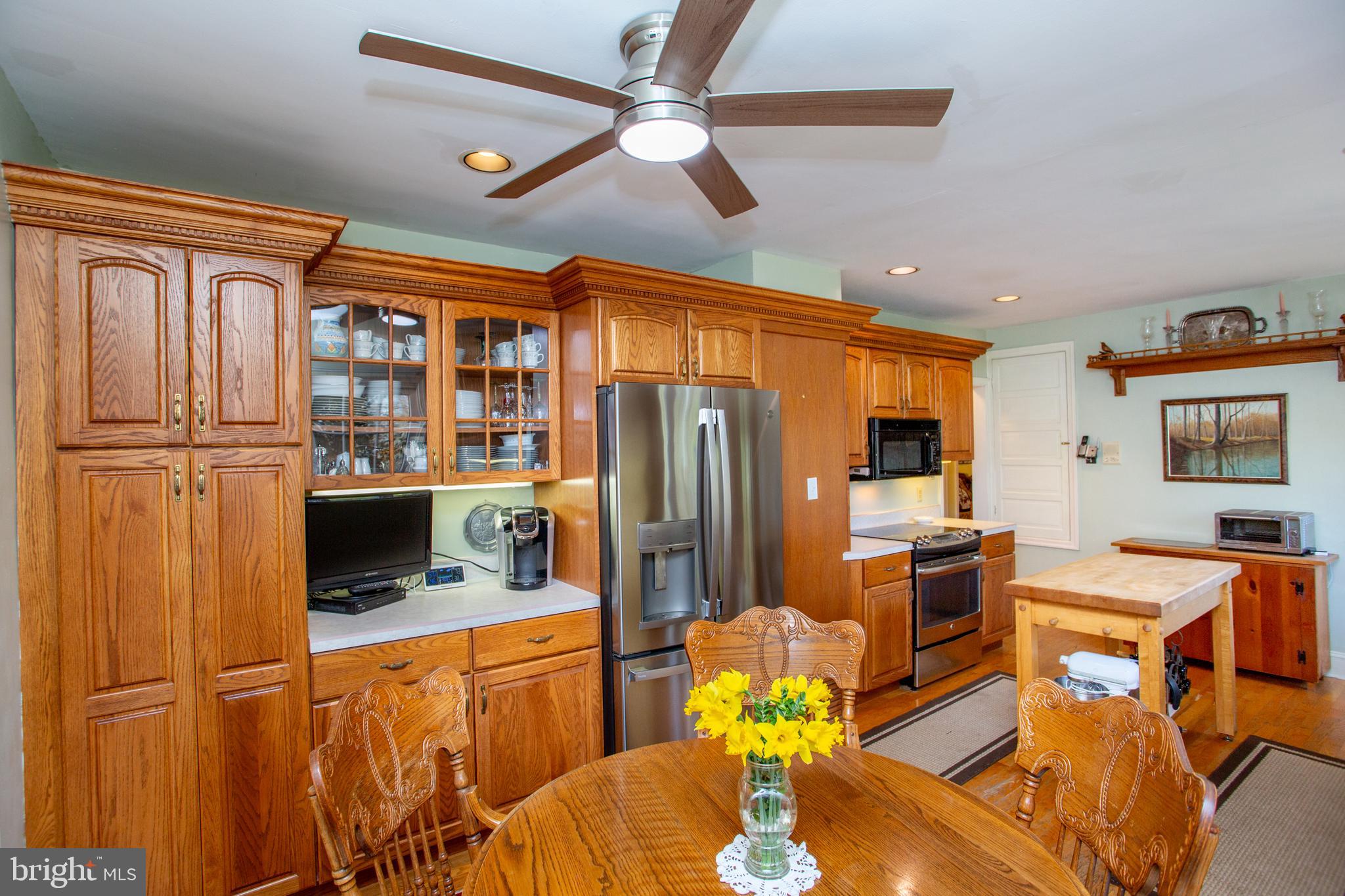 6682 Upper York Road New Hope, PA 18938 - Photo 18 of 56 Eat-in kitchen