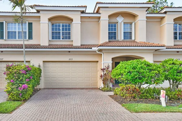 $399,000 | 253 Southwest Otter Run Place, Stuart, FL 34997