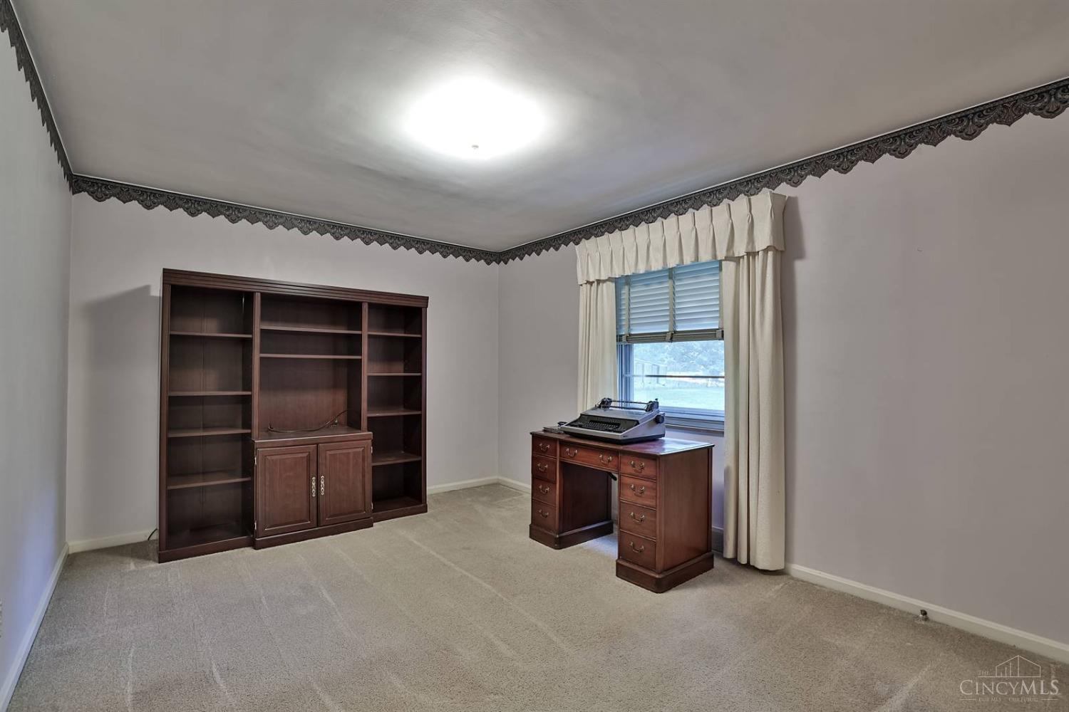 1123 West Galbraith Road Cincinnati, OH 45224 - Photo 14 of 22 Gallery Image 14