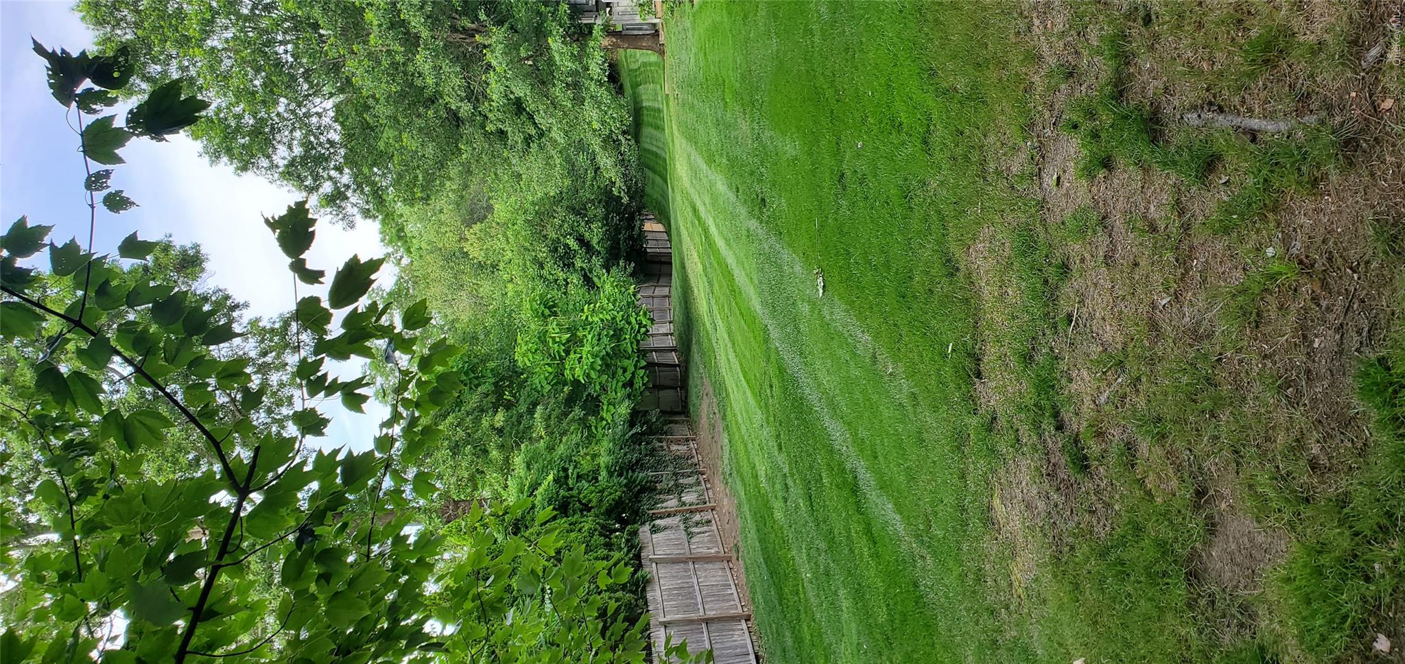 175 The Vale Syosset, NY 11791 - Photo 6 of 6 Back Yrd of Condo