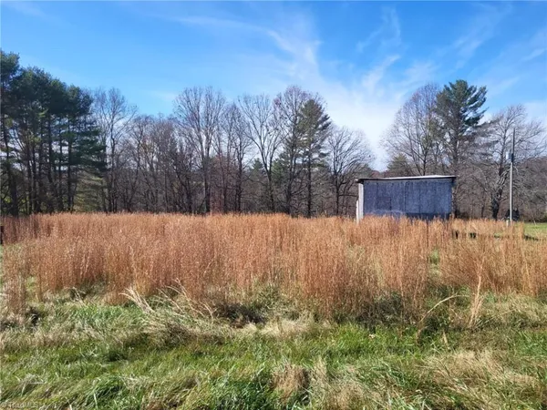 $45,000 | 3325 Sylvatus Highway, Hillsville, VA 24343