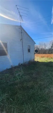 $45,000 | 3325 Sylvatus Highway, Hillsville, VA 24343