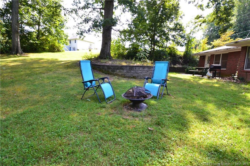 5760 Navilleton Road Floyds Knobs, IN 47119 - Photo 32 of 37 Gallery Image 32
