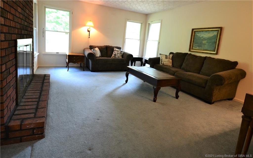 5760 Navilleton Road Floyds Knobs, IN 47119 - Photo 7 of 37 Gallery Image 7