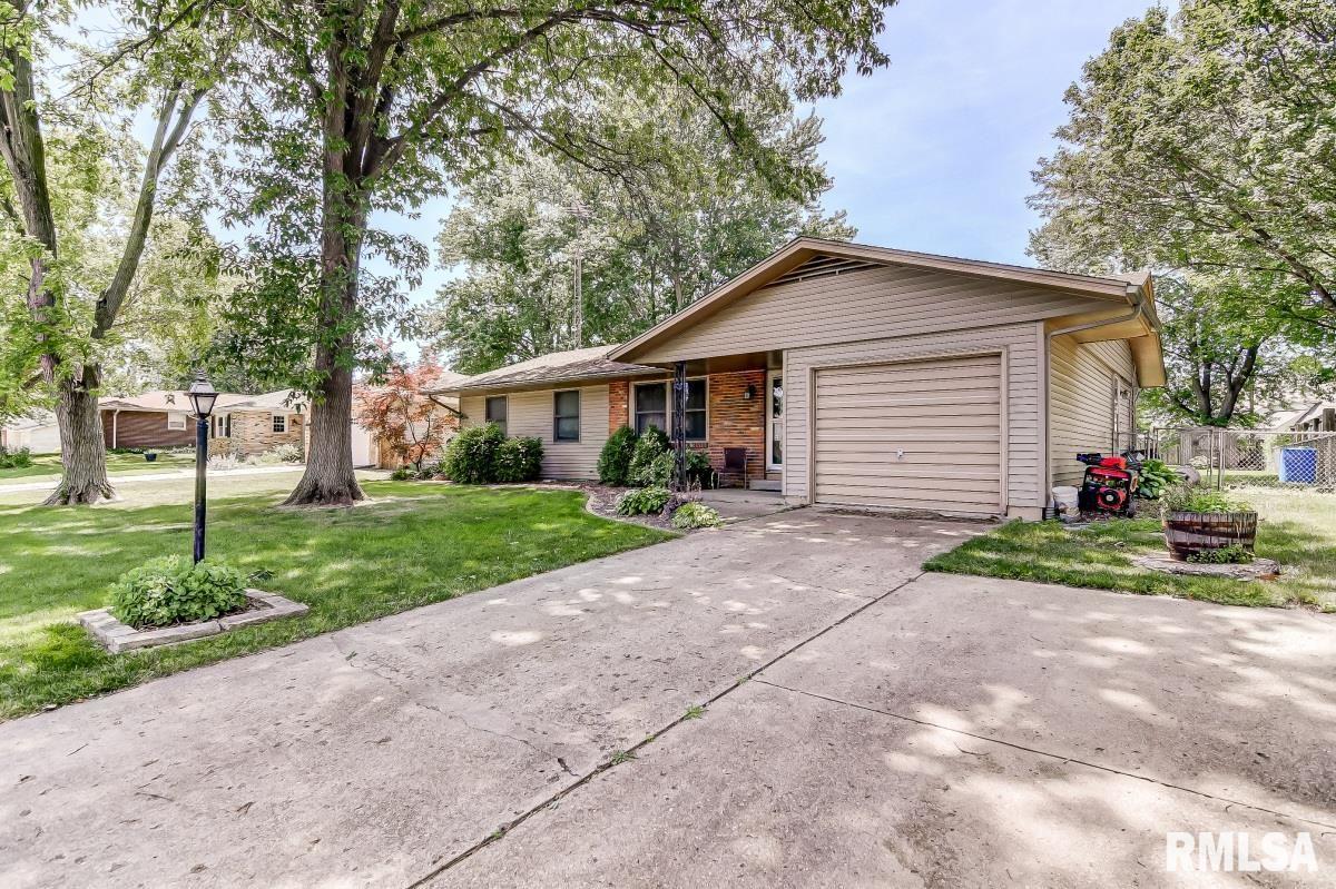 31 Providence Lane Springfield, IL 62711 - Photo 3 of 25 Gallery Image 3