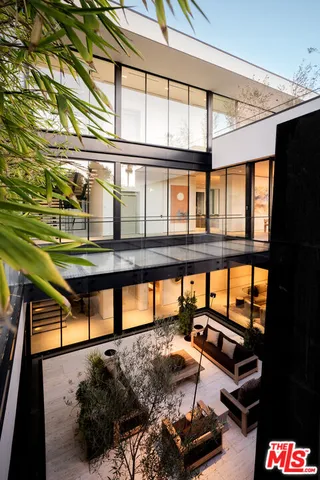 $29,750,000 | 1210 Laurel Way, Beverly Hills, CA 90210