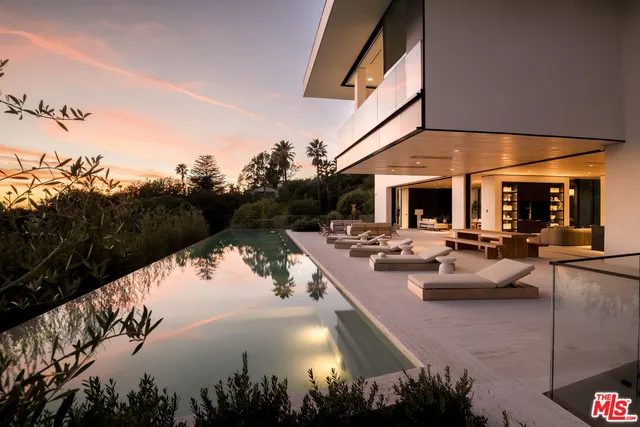 $29,750,000 | 1210 Laurel Way, Beverly Hills, CA 90210