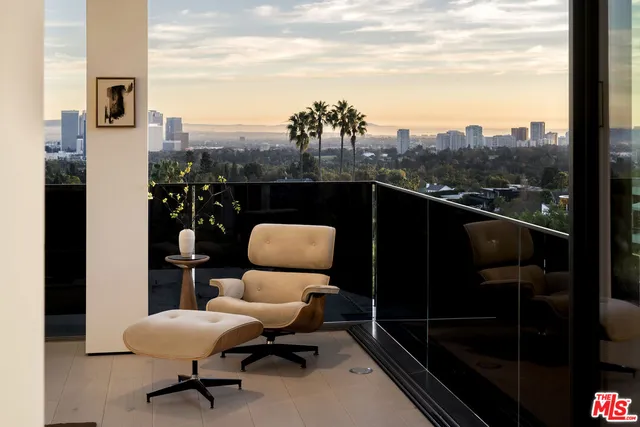 $29,750,000 | 1210 Laurel Way, Beverly Hills, CA 90210