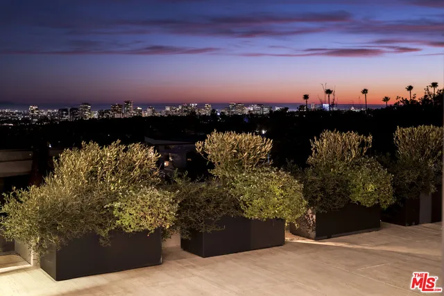 $29,750,000 | 1210 Laurel Way, Beverly Hills, CA 90210