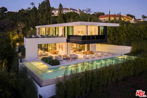 $29,750,000 | 1210 Laurel Way, Beverly Hills, CA 90210