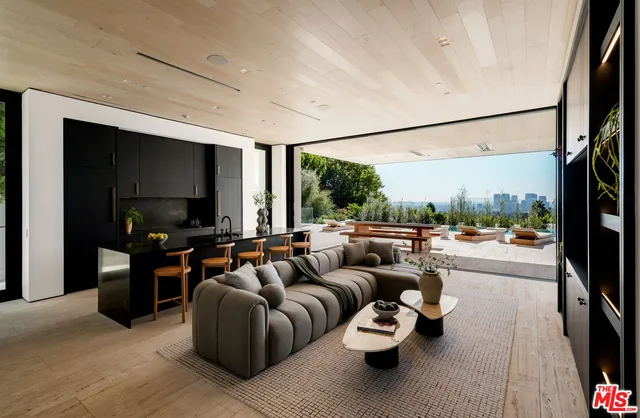 $29,750,000 | 1210 Laurel Way, Beverly Hills, CA 90210