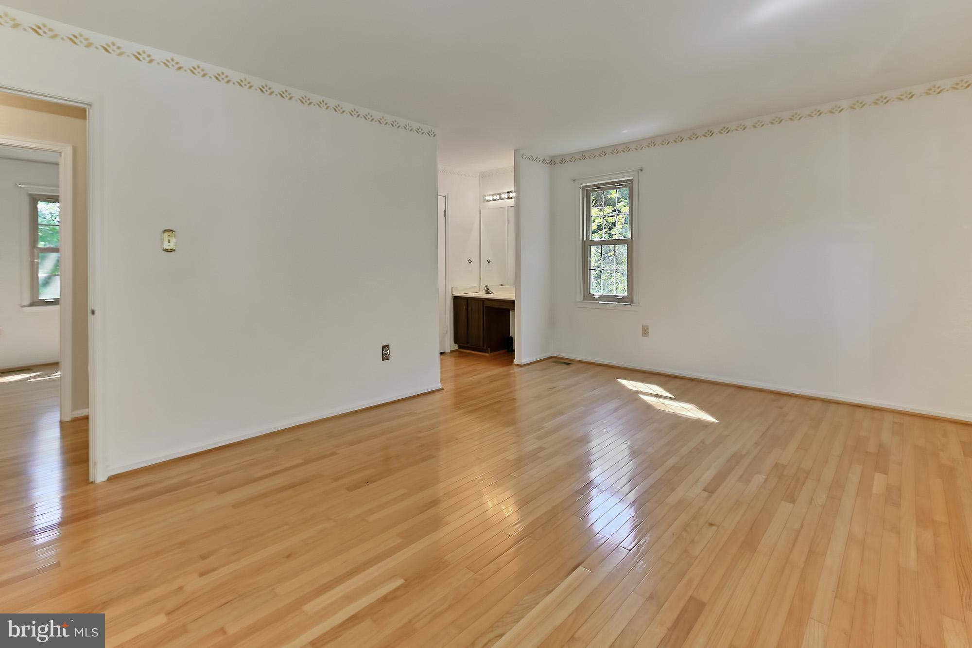 9849 Natick Road Burke, VA 22015 - Photo 16 of 29 Master bedroom with walk-in closet