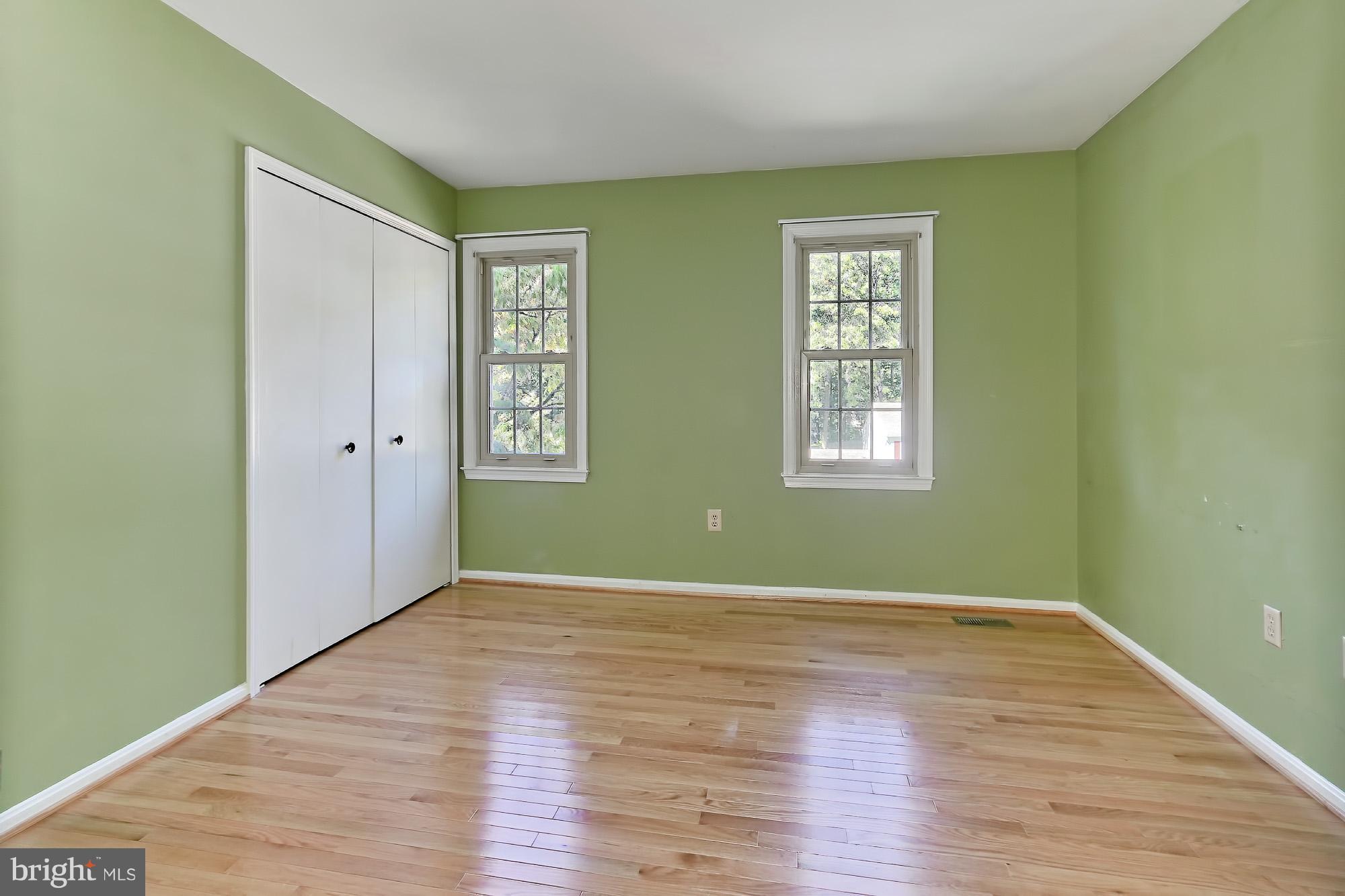 9849 Natick Road Burke, VA 22015 - Photo 21 of 29 Fourth bedroom