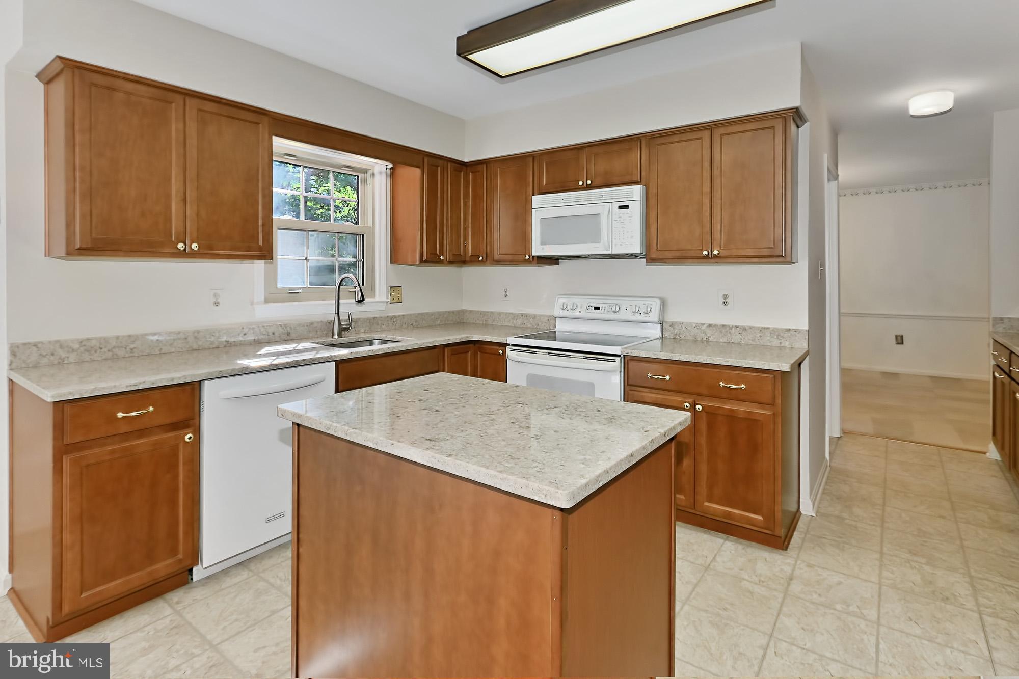Kitchen update features quartz counters