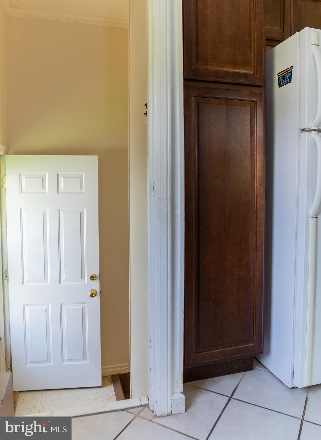 4209 Round Hill Road Silver Spring, MD 20906 - Photo 12 of 43