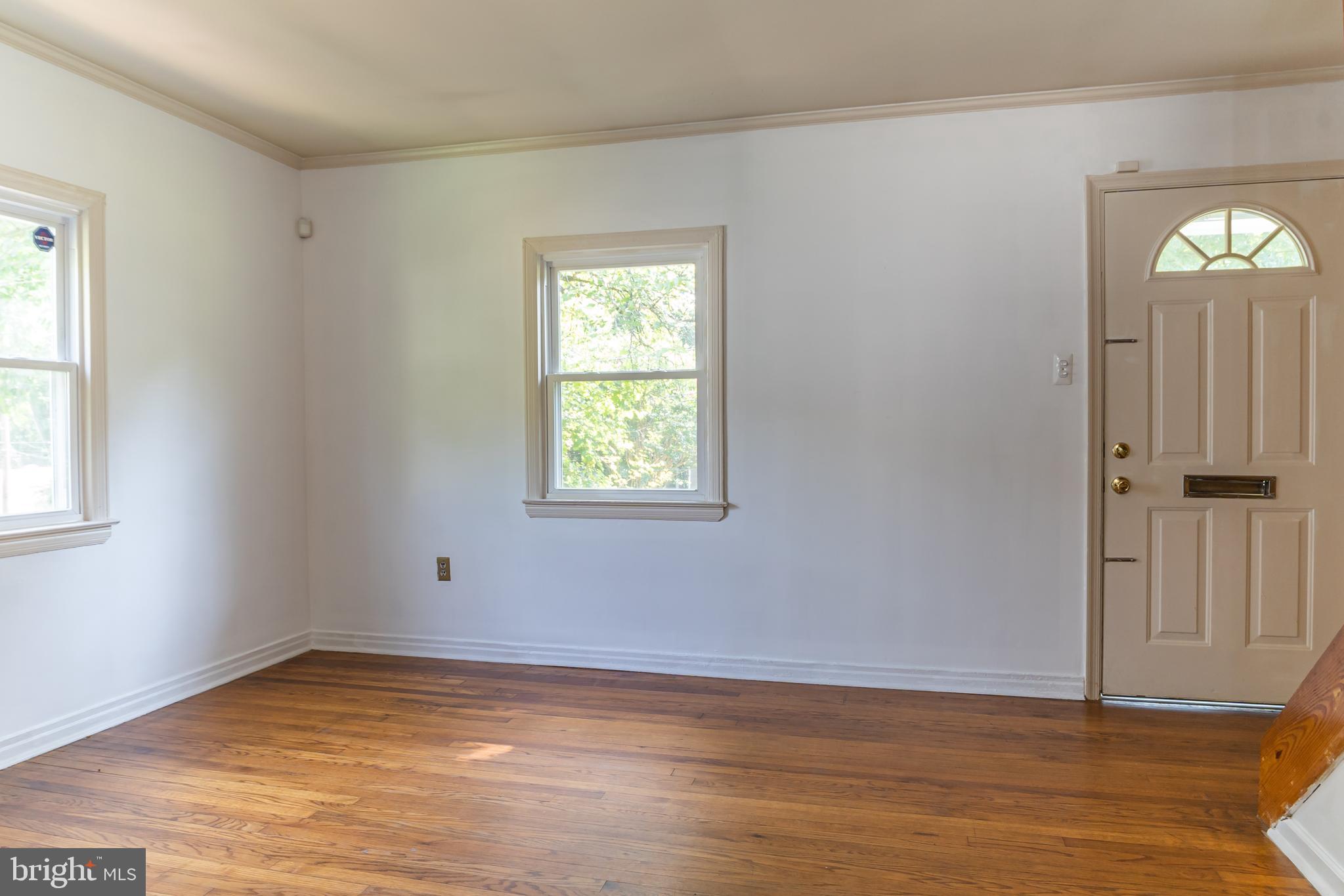 4209 Round Hill Road Silver Spring, MD 20906 - Photo 3 of 43